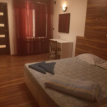 Hostel Pop Bogomil Sofia Extérieur photo