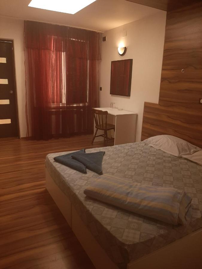 Hostel Pop Bogomil Sofia Extérieur photo